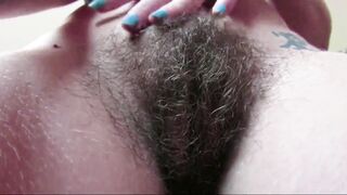 Super hairy bush 5839994564